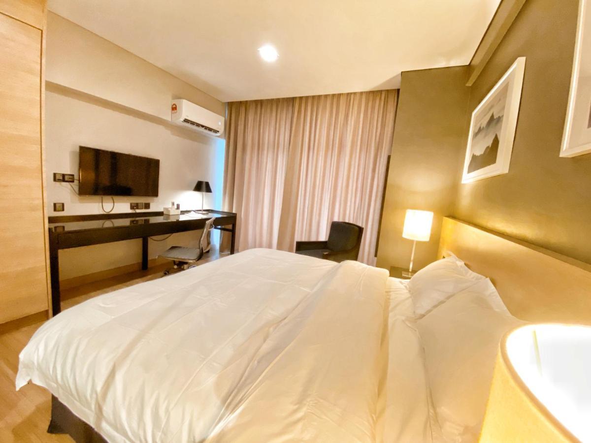 Straits Suite By C Homestay Malacca ภายนอก รูปภาพ
