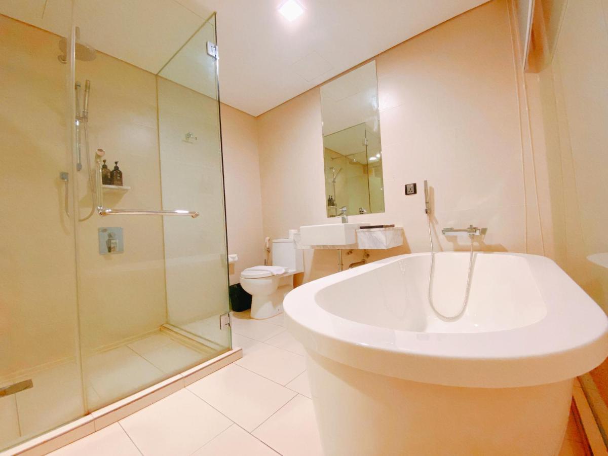 Straits Suite By C Homestay Malacca ภายนอก รูปภาพ