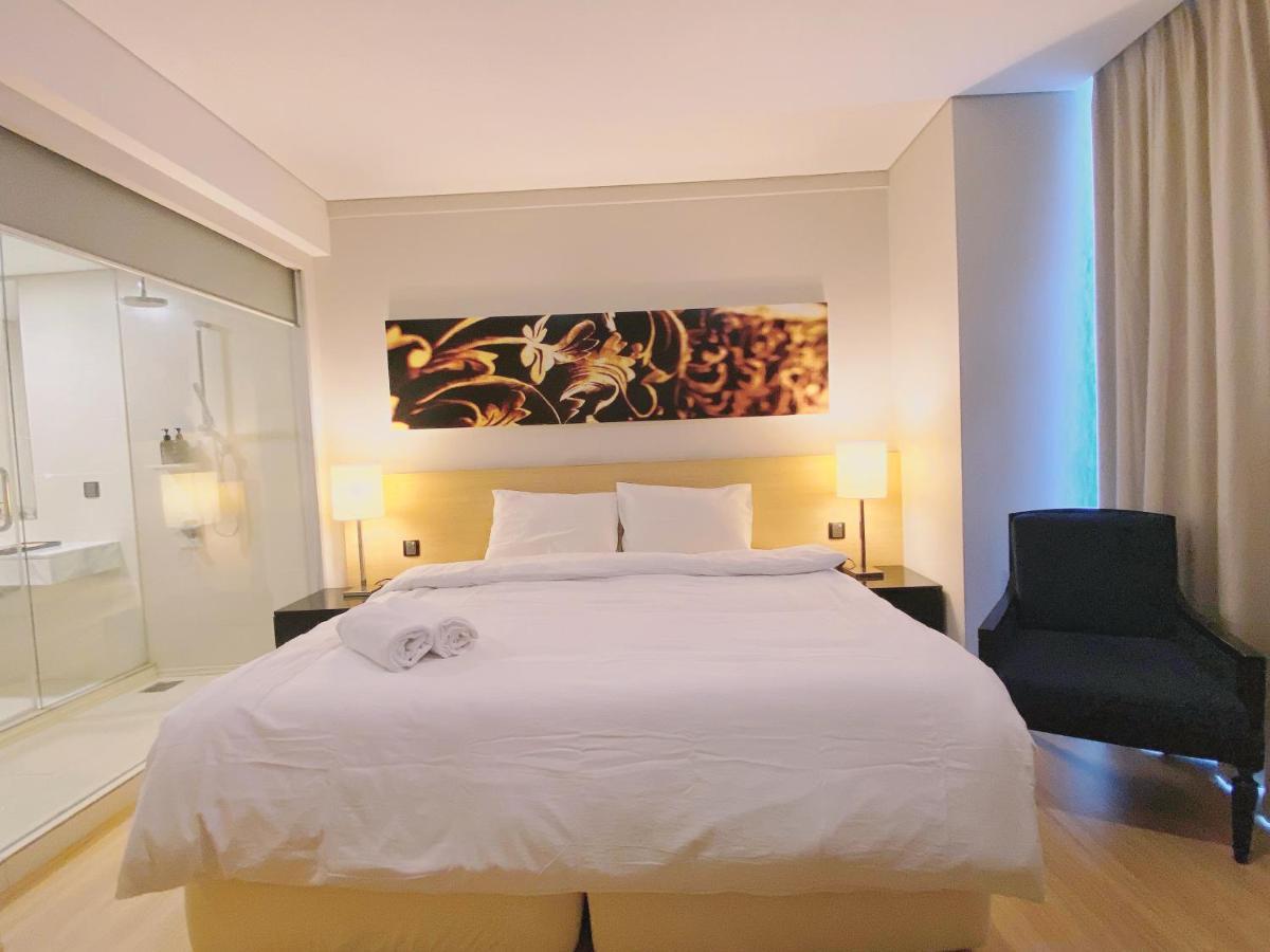 Straits Suite By C Homestay Malacca ภายนอก รูปภาพ