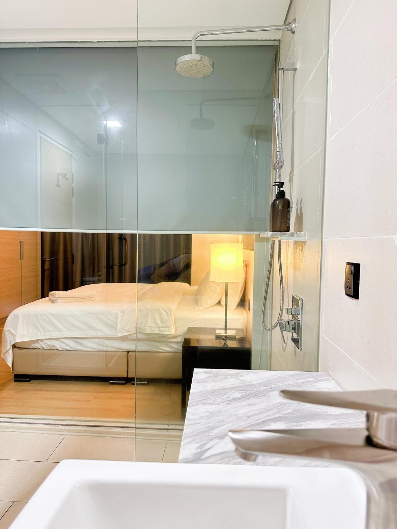 Straits Suite By C Homestay Malacca ภายนอก รูปภาพ