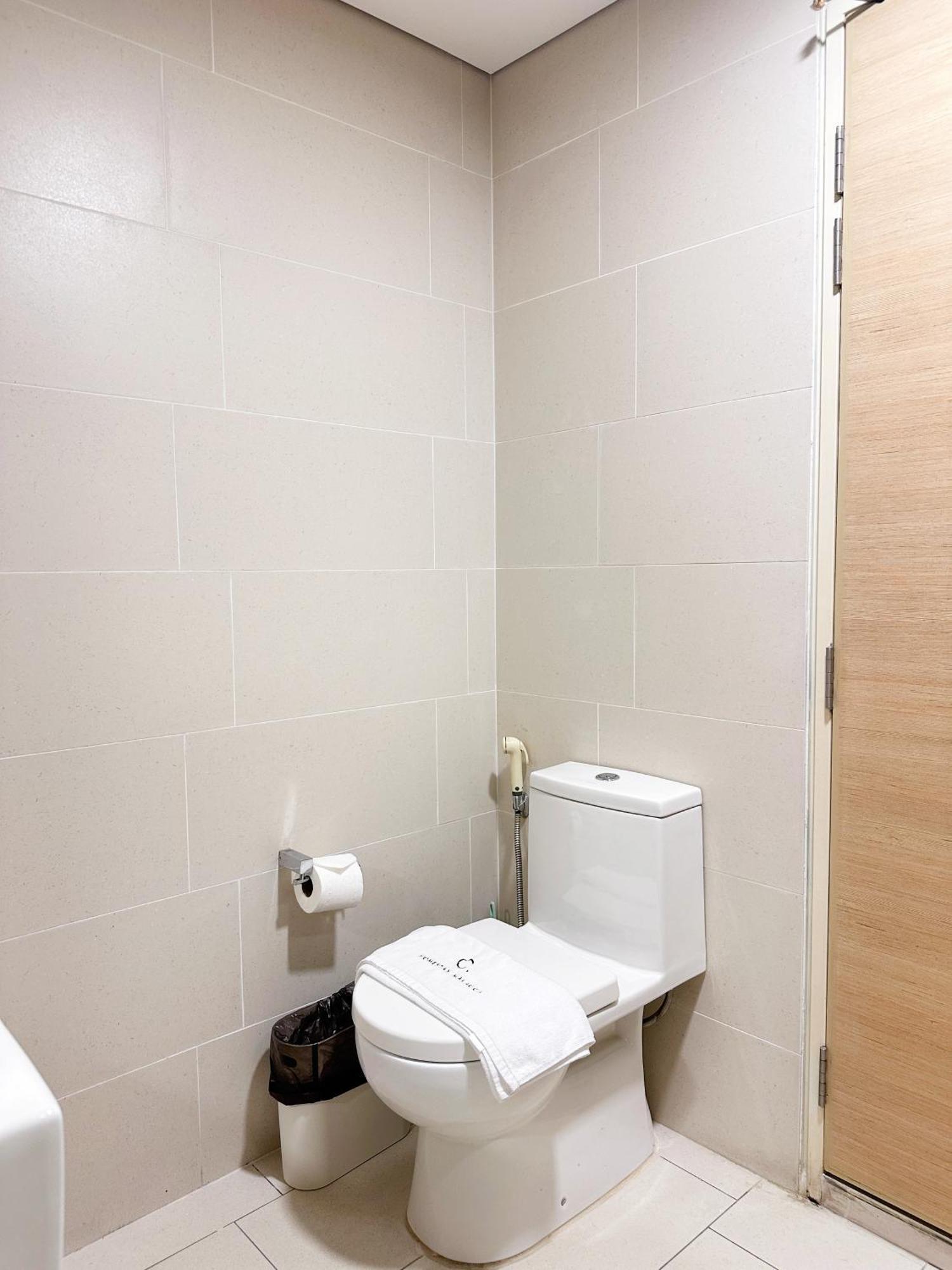 Straits Suite By C Homestay Malacca ภายนอก รูปภาพ