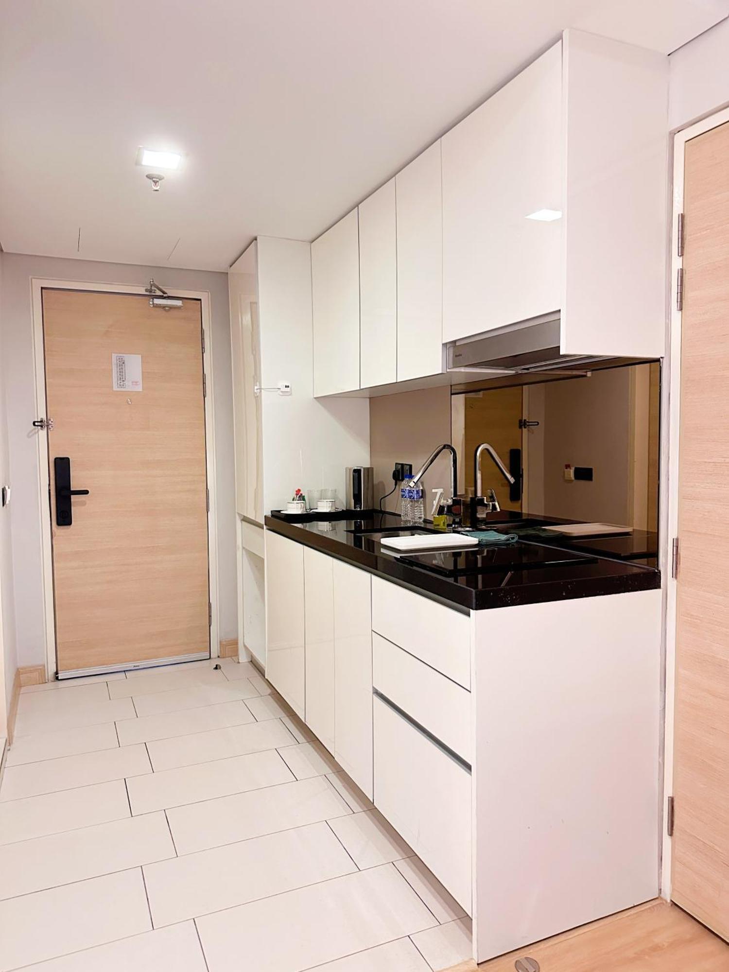 Straits Suite By C Homestay Malacca ภายนอก รูปภาพ